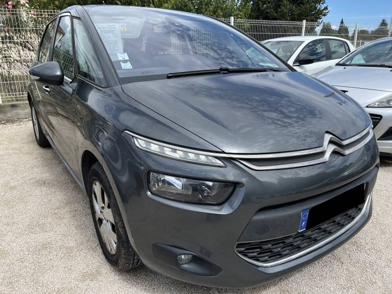 N’attendez plus pour découvrir cette voiture d’occasion CITROEN C4 PICASSO II 1.6 e-HDI 115 Intensive. A NIMES