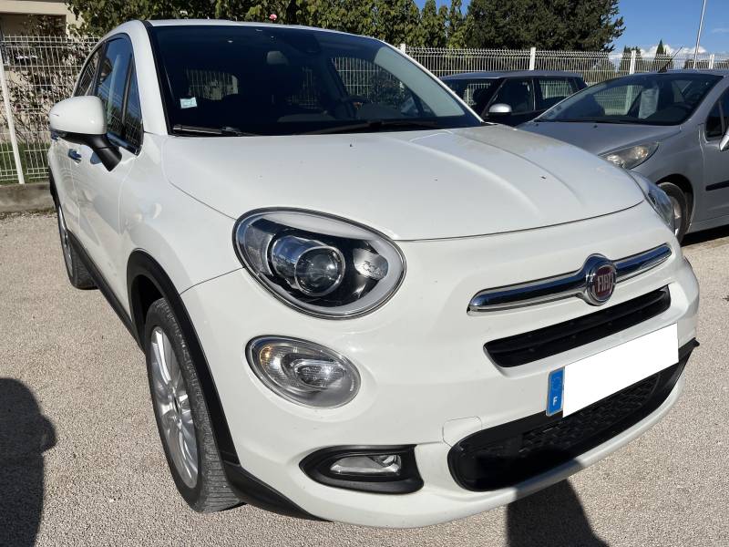 Voiture d’occasion FIAT 500 X 1.6 JTD 120 MultiIjet Lounge. 5p. Avec Climatisation Automatique et GPS Europe Tactile ains que Radars AR. Garantie 12 Mois.