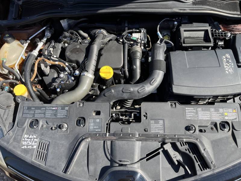 Voiture d’occasion RENAULT CLIO IV 1.5 DCI 90 ZEN. 5p. Garantie 12 Mois avec Régulateur + Limiteur de vitesse et Mode Eco ainsi que LEDS. Garantie 12 Mois.