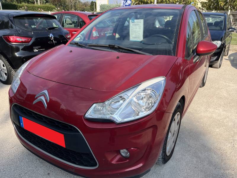 Voiture d’occasion CITROEN C3 II 1.6 e-HDI 92 Business+. 5p. Avec climatisation Automatique Digitale et Régulateur et Limiteur de vitesse. Garantie 12 Mois.