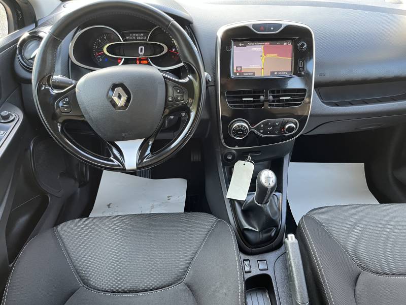 CLIO IV d’occasion représente une opportunité rare pour ceux qui recherchent une voiture d’occasion de qualité sur Avignon.