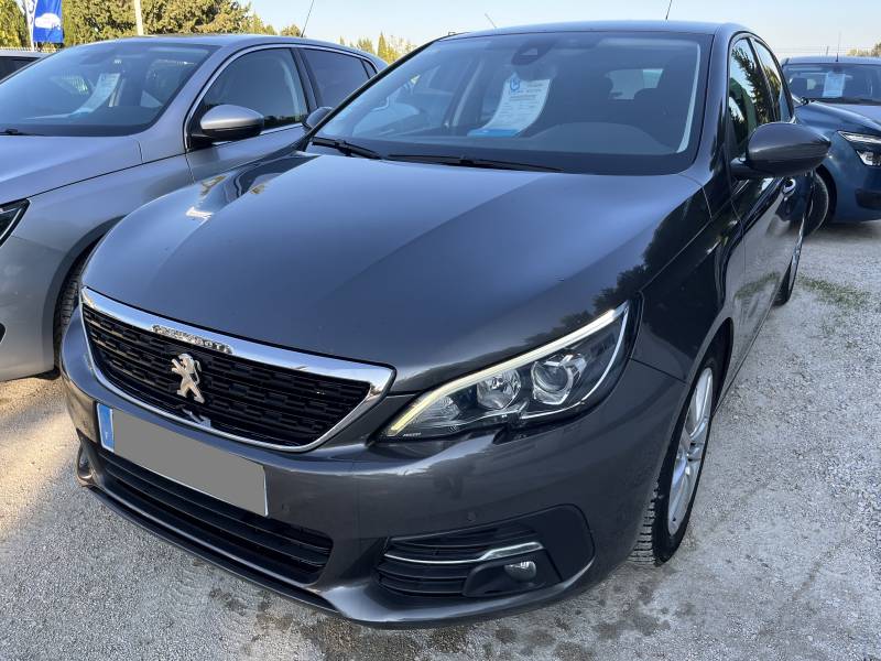 Voiture d’occasion PEUGEOT 308 II Ph2 1.5 Blue HDi 130 Active Business. EAT8. 5p. avec GPS Europe tactile et CarPlay ainsi que Radars AV + AR. Garantie 12 mois. Moteur NEUF.