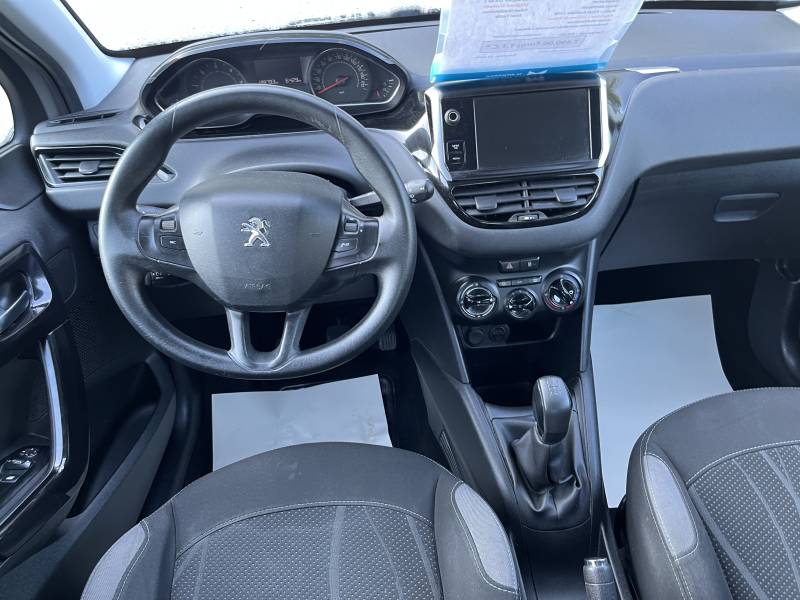  voiture d’occasion PEUGEOT 208 1.4 HDi 70 Active 5p est un excellent choix pour celles et ceux qui recherchent un véhicule de qualité à tarif avantageux.  A ORANGE