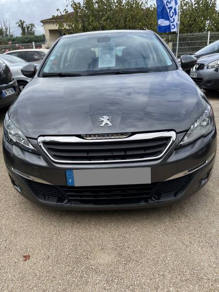 N’attendez plus pour découvrir cette voiture d’occasion PEUGEOT 308 II 1.6 Blue HDi 120 Active Business chez CPM Auto à Avignon. 