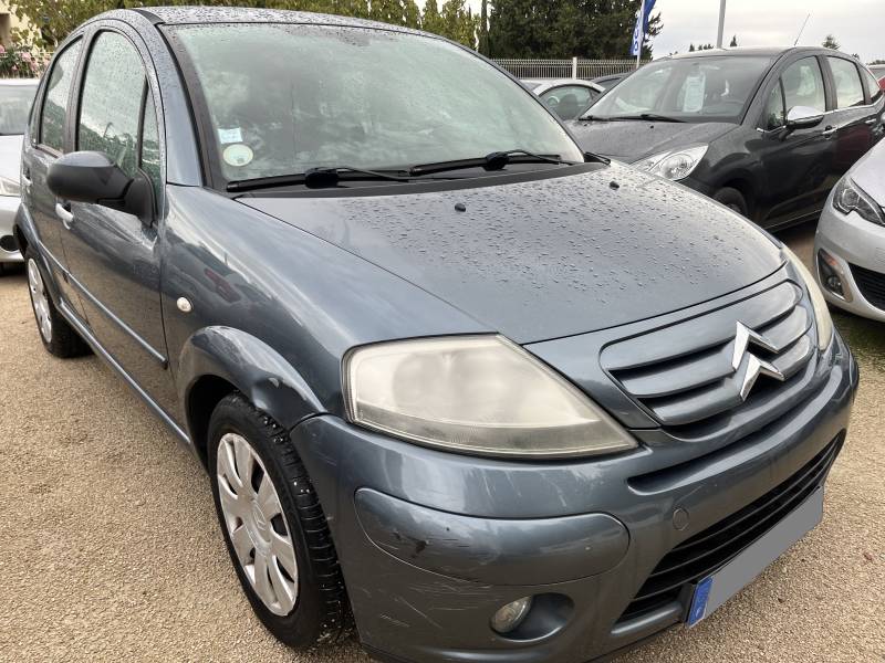 Voiture d’occasion CITROEN C3 II Ph2 1.4 HDI 70 Confort .5p. Avec climatisation et Radio CD MP3 Garantie 12 Mois.