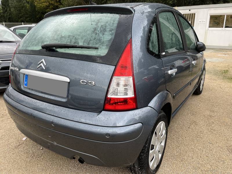 Voiture d’occasion CITROEN C3 II Ph2 1.4 HDI 70 Confort .5p. Avec climatisation et Radio CD MP3 Garantie 12 Mois.