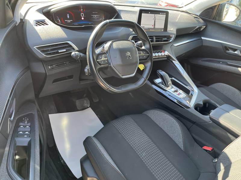 vente de voiture d’occasion à Avignon, vous propose ce superbe PEUGEOT 3008 II 1.5 BlueHDi 130 Active Business EAT8. A ORANGE