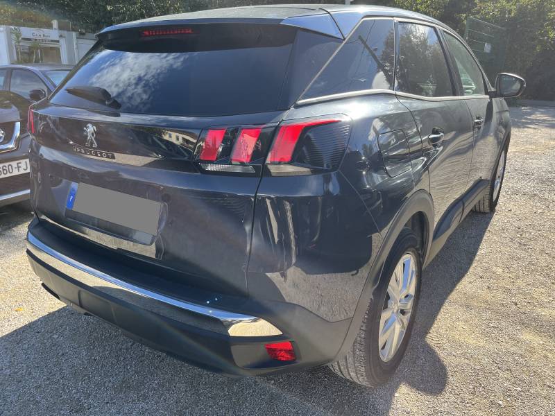 Voiture d’occasion PEUGEOT 3008 II 1.5 BLUE HDI 130 Active Business. EAT 8. 5p. avec GPS Europe Tactile et Radars AV + AR  + Caméra ainsi que Régulateur + Limiteur de vitesses. Garantie 12 Mois.