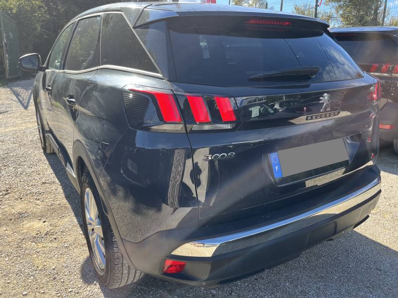Voiture d’occasion PEUGEOT 3008 II 1.5 BLUE HDI 130 Active Business. EAT 8. 5p. avec GPS Europe Tactile et Radars AV + AR  + Caméra ainsi que Régulateur + Limiteur de vitesses. Garantie 12 Mois.