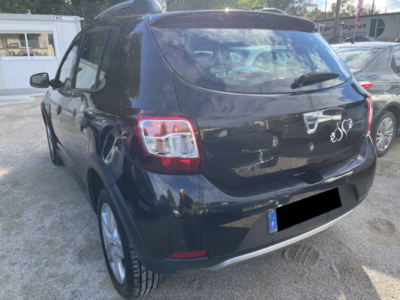 Voiture d’occasion DACIA SANDERO STEPWAY II 1.5 DCI 90 Prestige. 5p. avec climatisation et Radars de Recul ainsi que régulateur et limiteur de vitesse. Garantie 12 Mois.