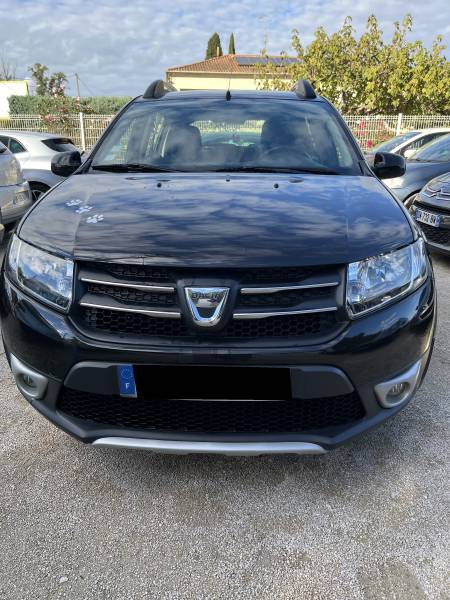 Voiture d’occasion DACIA SANDERO STEPWAY II 1.5 DCI 90 Prestige. 5p. avec climatisation et Radars de Recul ainsi que régulateur et limiteur de vitesse. Garantie 12 Mois.
