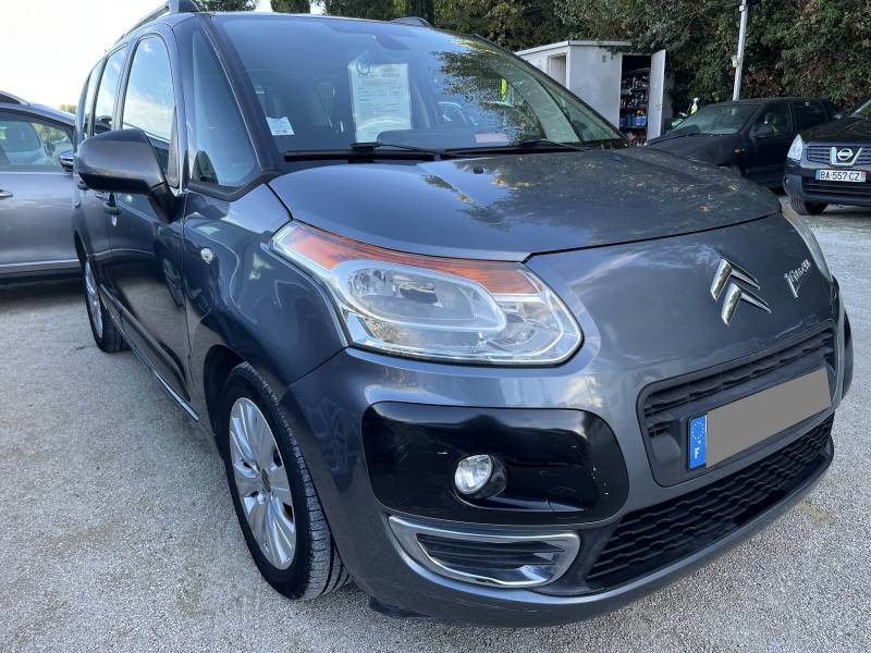 Voiture d’occasion CITROËN C3 PICASSO 1.6 HDI 92 Confort. 5p. BV6. Avec Crochet d’Atellage AR et Régulateur + Limiteur de vitesse ainsi que Climatisation Automatique Bizone. Garantie 12 Mois.