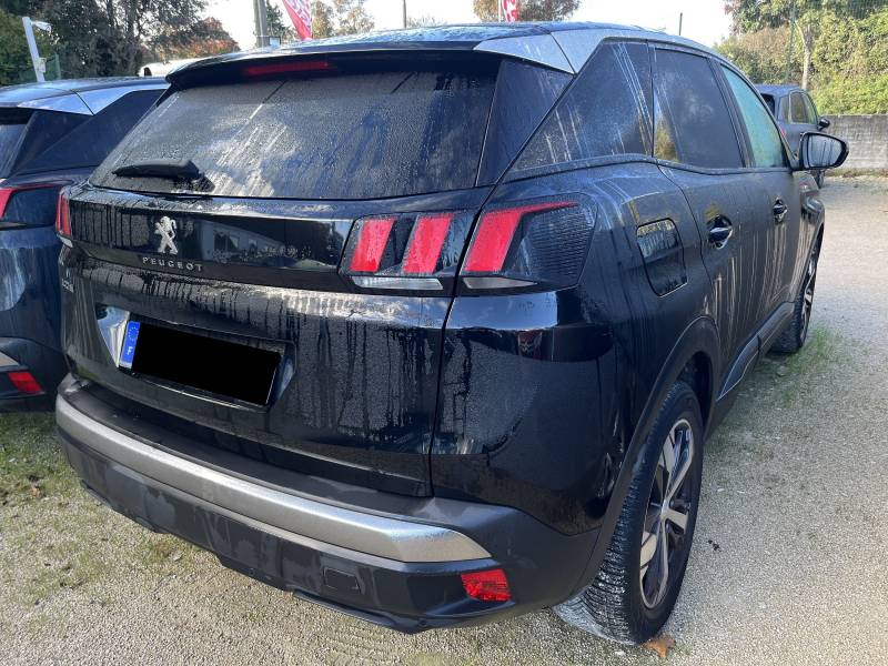 Voiture d’occasion PEUGEOT 3008 II 1.5 BLUE HDI 130 Active Business. BV6. 5p. avec GPS Europe Tactile et Radars AV + AR + Caméra de Recul ainsi que Régulateur + Limiteur de vitesse. Garantie 12 Mois.