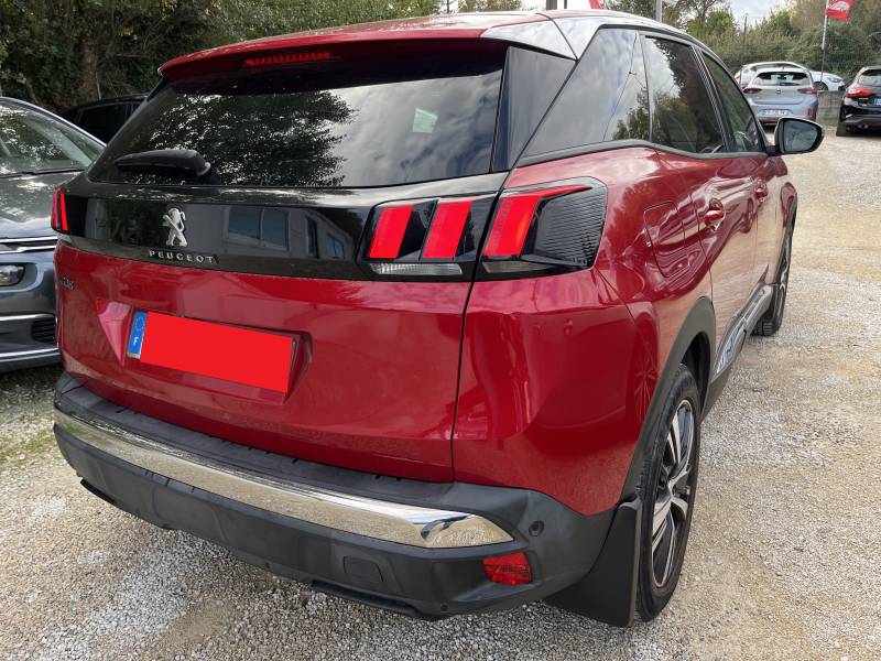 Voiture d’occasion PEUGEOT 3008 II 1.5 BLUE HDI 130 Allure Business. BV6. 5p. avec GPS Europe Tactile et Radars AV + AR + Caméra de Recul ainsi que CarPlay. Garantie 12 Mois.