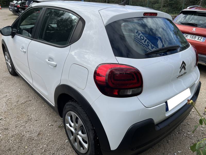 Voiture d’Occasion CITROEN C3 III Ph2 1.6 Blue HDI 100 Feel Business. 1ère Main. 5p. GPS Europe Tactile et régulateur + Limiteur de vitesse ainsi que CarPlay. Garantie 12 Mois.