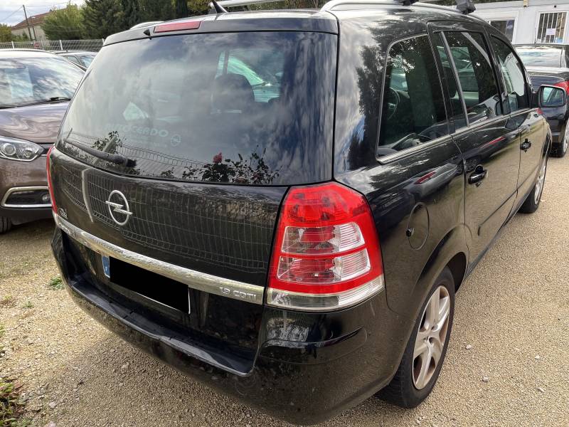 Voiture d’Occasion OPEL ZAFIRA Ph2 1.9 CDTI 100 Enjoy. BV6. 7 Places. Avec Climatisation. Garantie 12 Mois.