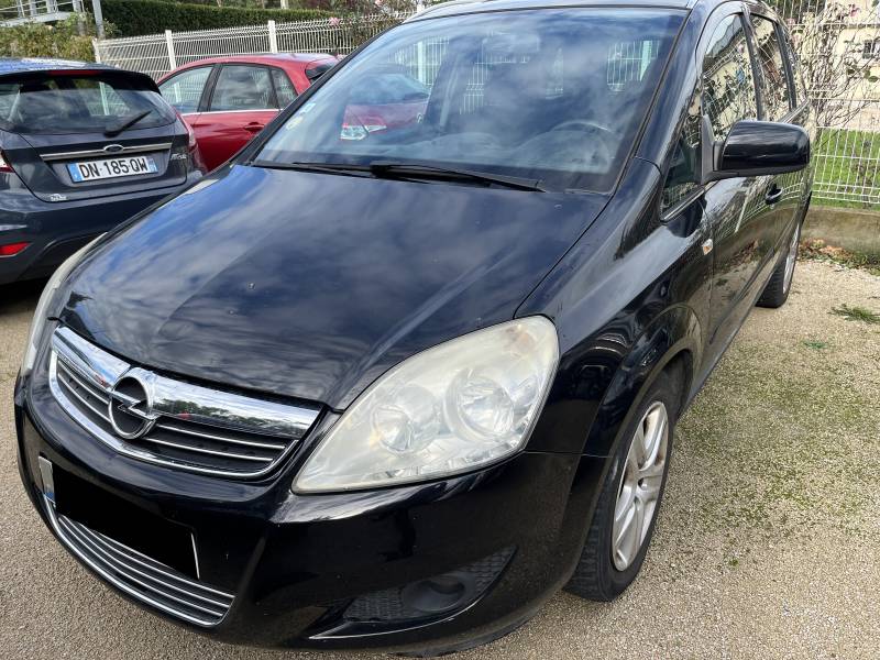 Voiture d’Occasion OPEL ZAFIRA Ph2 1.9 CDTI 100 Enjoy. BV6. 7 Places. Avec Climatisation. Garantie 12 Mois.