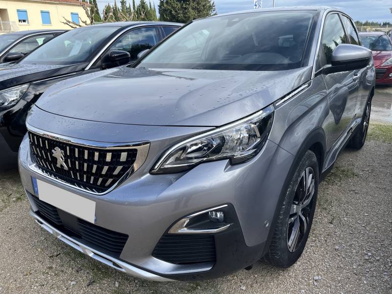 SUV PEUGEOT 3008 II 1.5 Blue HDI 130 Allure Business, un modèle réputé pour son confort et son efficience. A ORANGE