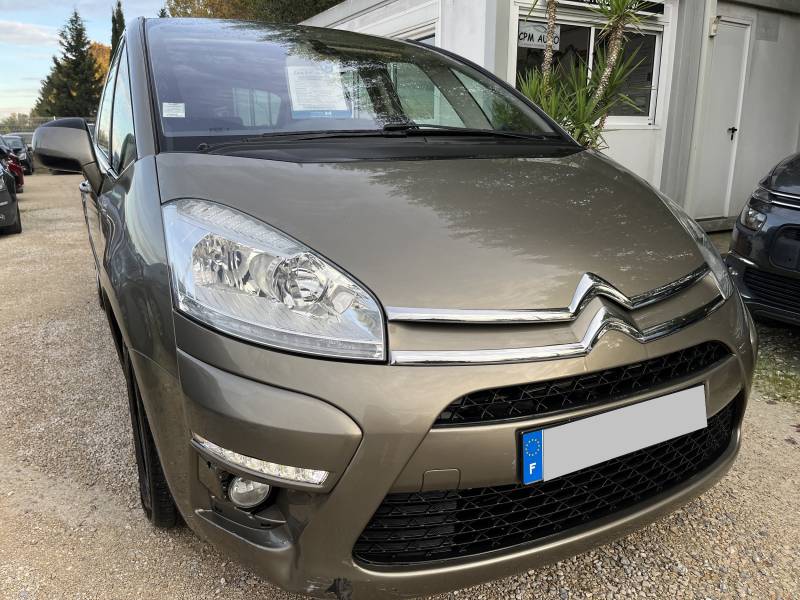 Voiture d’occasion CITROEN C4 PICASSO I Ph2 1.6 HDI 112 Millénium. BV6 - 5p. avec Radar de recul et régulateur + limiteur de vitesse ainsi que Crochet d’Attelage AR. Garantie 12 Mois.
