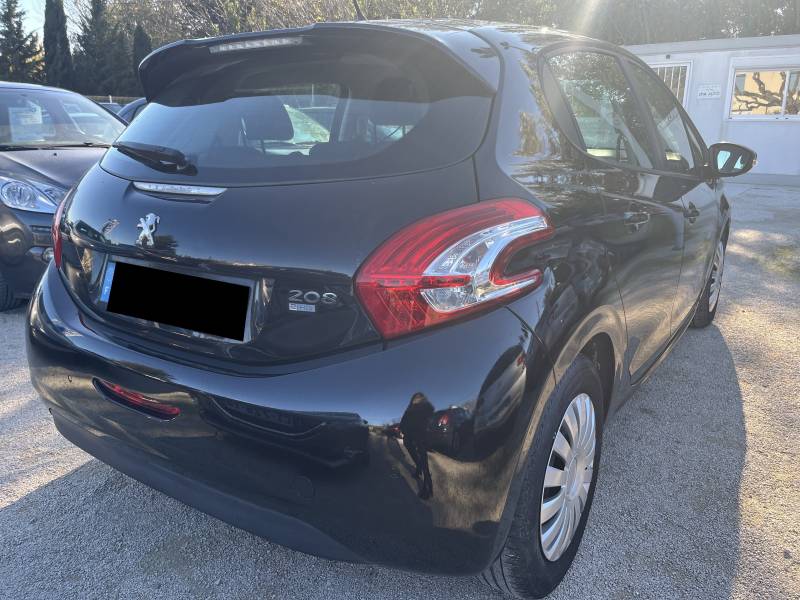 Votre garage à Avignon, au cœur du Vaucluse, vous accompagne pour trouver votre prochaine voiture d’occasion Avignon au meilleur rapport qualité-prix.