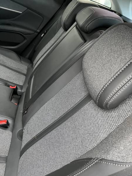 Voiture d’occasion PEUGEOT 3008 II 1.5 BLUE HDI 130 Allure Business. BV6. 5p. avec GPS Europe Tactile et Radars AV + AR + Caméra de Recul ainsi que CarPlay. Garantie 12 Mois.