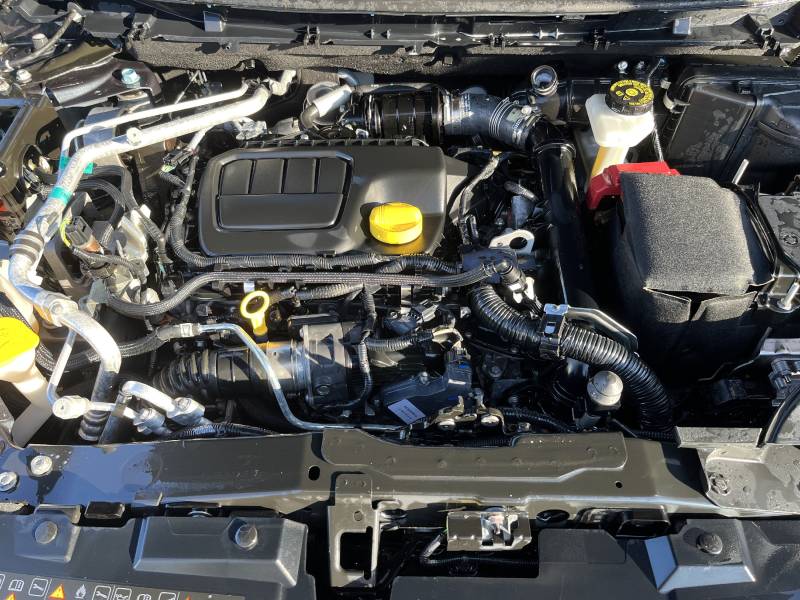 Voiture d’occasion RENAULT KADJAR 1.6 DCI 130 Intens. BV6. 5p. avec Radars AV et AR et Caméra AR ainsi que Crochet d’Attelage.