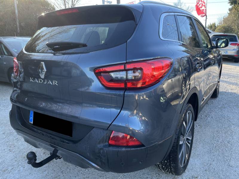 Voiture d’occasion RENAULT KADJAR 1.6 DCI 130 Intens. BV6. 5p. avec Radars AV et AR et Caméra AR ainsi que Crochet d’Attelage.