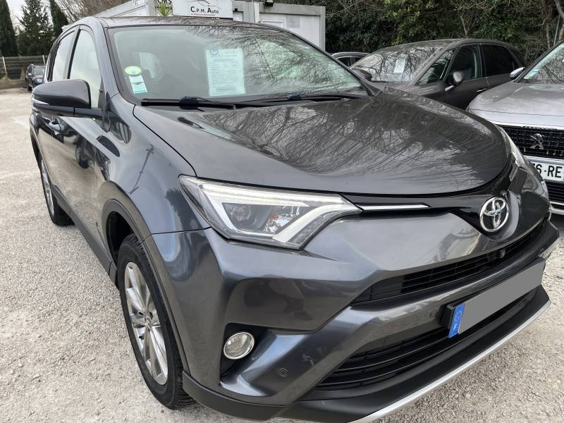  voiture d’occasion TOYOTA RAV 2.0 4 D-4D 143 Lounge.2WD. BV6. 5p. s’adresse aux conducteurs recherchant confort, robustesse et maîtrise des coûts d’usage. A ARLES