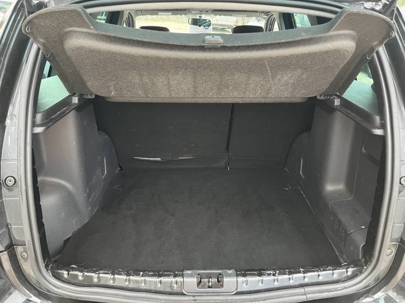  Voiture d’occasion DACIA DUSTER I Ph2 1.5 DCI 110 Prestige 4X2 BV6 5p, un SUV fiable et polyvalent, parfaitement adapté à un usage quotidien comme aux trajets plus longs. A ORANGE