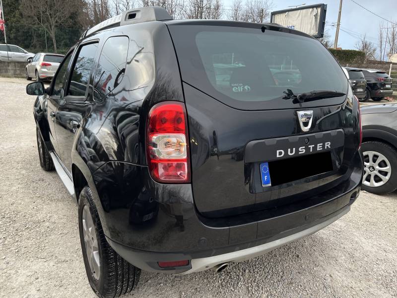 Voiture d’occasion DACIA DUSTER I Ph2 1.5 DCI 110 Prestige.4X2. BV6. 5p. Avec GPS Europe tactile et radar de recul ainsi que Crochet d’Attelage AR. Garantie 12 Mois.