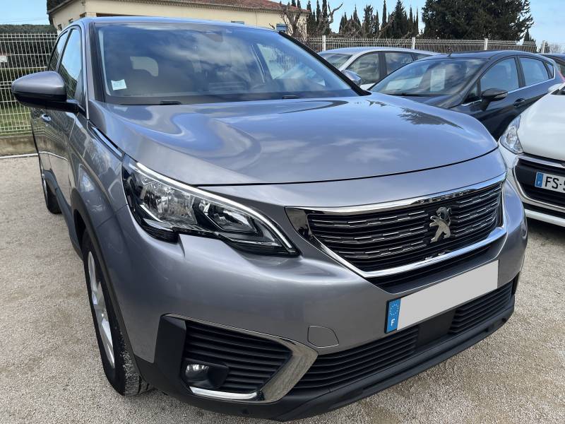  voiture d’occasion à Avignon s’adresse à ceux qui recherchent un véhicule spacieux, fiable et bien équipé. A CARPENTRAS