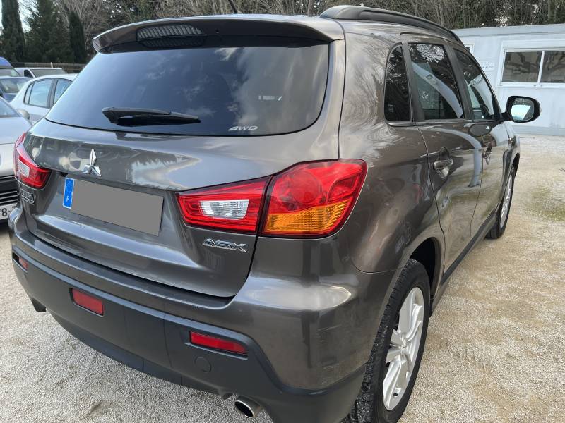  vente de voiture d'occasion à Avignon, vous propose ce Véhicule d’Occasion MITSUBISHI ASX 1.8 DID 150 Instyle. ClearTech. 4WD. BV6. 5p.  A ORANGE