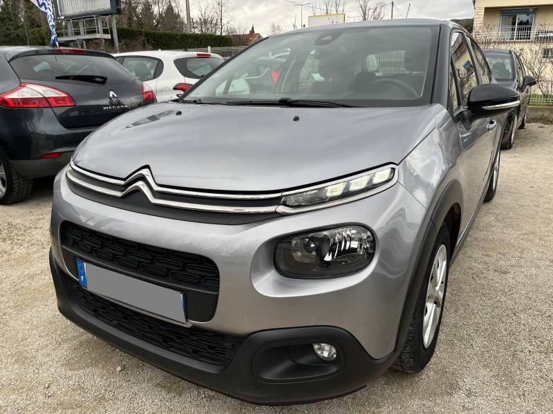 Voiture d’occasion CITROEN C3 III 1.5 Blue HDI 102 Feel Business 5p. 1ère Main. Climatisation et régulateur + Limiteur de vitesse ainsi que Radars de Recul. Garantie 12 Mois.
