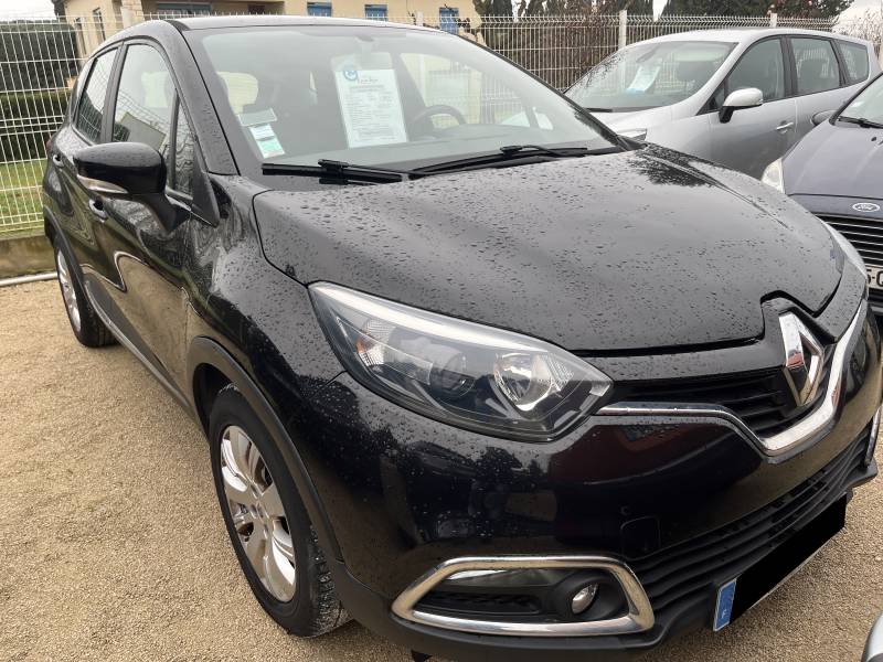 Voiture d’occasion RENAULT CAPTUR 1.5 DCI 90 Eco² Energy Business avec Climatisation et régulateur + Limiteur de vitesse ainsi que Radars de Recul. Garantie 12 Mois.