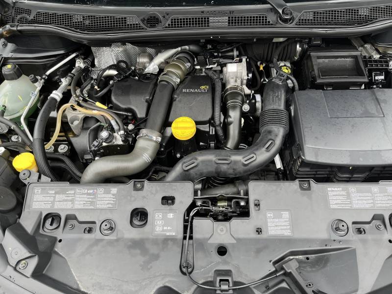 Voiture d’occasion RENAULT CAPTUR 1.5 DCI 90 Eco² Energy Business avec Climatisation et régulateur + Limiteur de vitesse ainsi que Radars de Recul. Garantie 12 Mois.