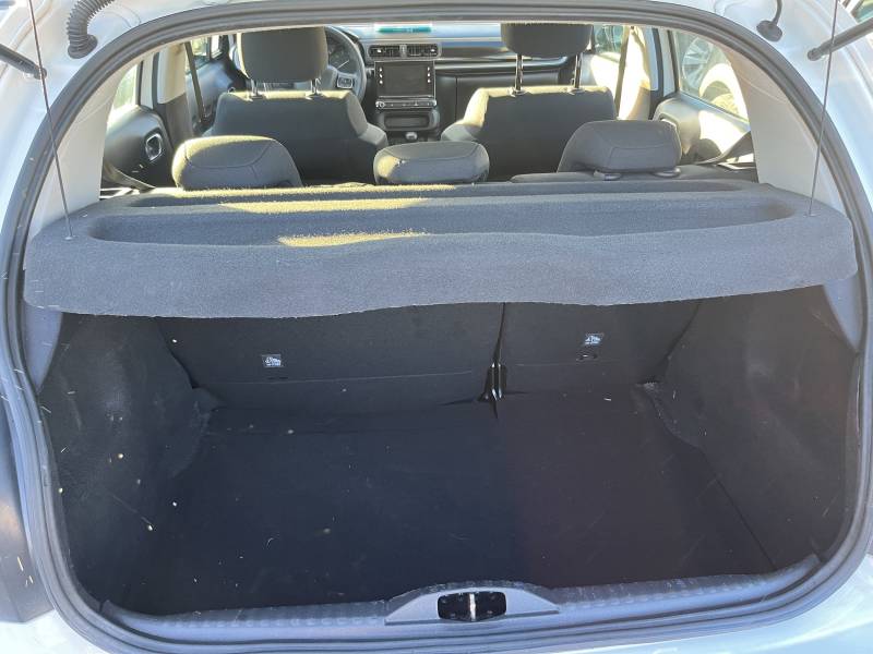 Voiture d’occasion CITROEN C3 III 1.5 Blue HDI 102 Feel Business 5p. 1ère Main. Climatisation automatique et régulateur + Limiteur de vitesse ainsi que Radars de Recul. Garantie 12 Mois.