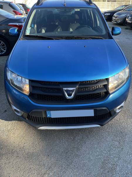 Voiture d’occasion DACIA SANDERO STEPWAY II 1.5 DCI 90 Prestige. 5p. avec climatisation et Régulateur et Limiteur de vitesse ainsi que Radars de Recul. Garantie 12 Mois.