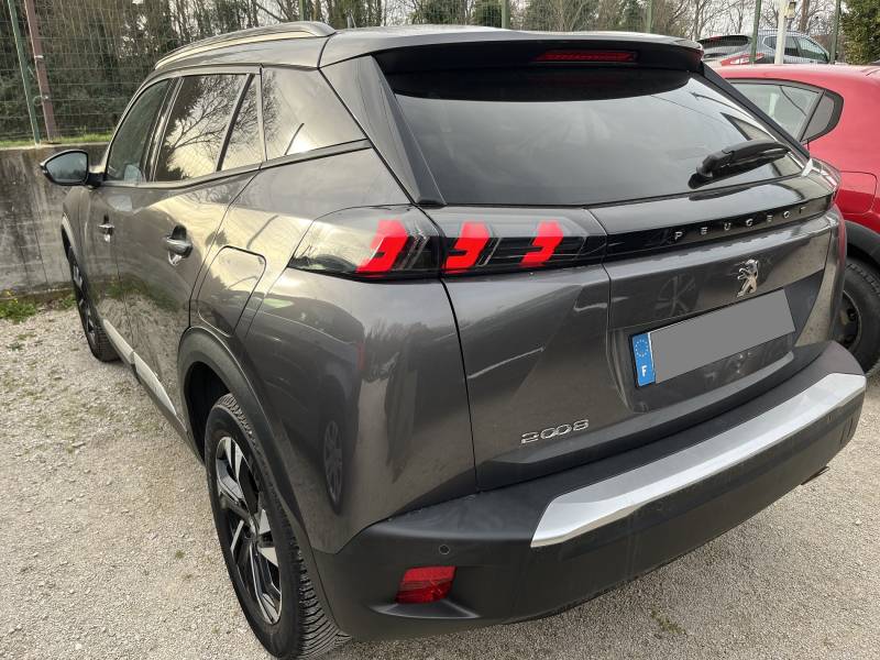 Voiture d’occasion PEUGEOT 2008 II 1.5 Blue HDI 130 Allure Business. BV6. 1ère Main. 5p. avec CarPlay et Radars Recul ainsi que sièges Semi-Cuir. Garantie 12 Mois.