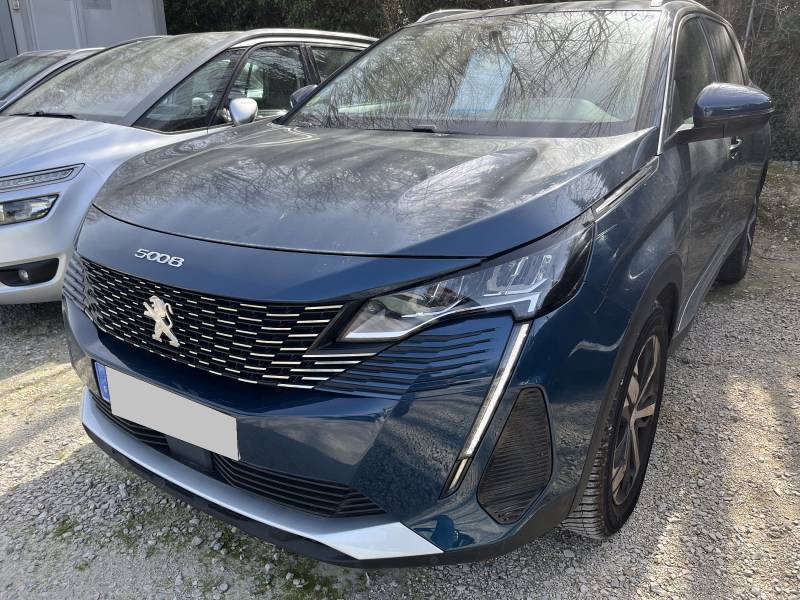 Voiture d’occasion PEUGEOT 5008 II 1.5 BLUE HDI 130 Allure Pack. EAT 8. 7P. 1ère Main. avec GPS Europe tactile et Sièges Semi-Cuir et puis radar AV et AR ainsi que caméra de recul. Garantie 12 Mois.