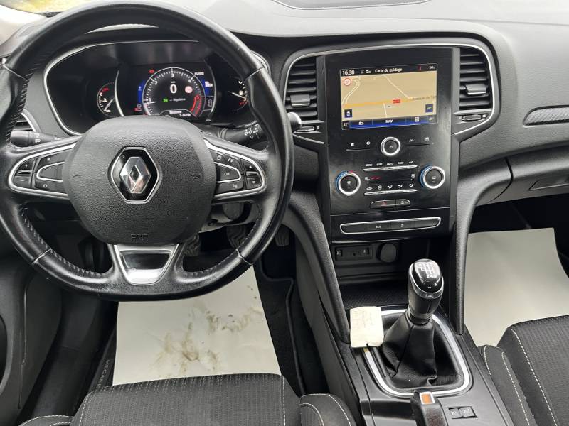 Voiture d’occasion RENAULT MEGANE IV 1.5 DCI 110 Business BV6. 5p. Avec GPS Europe Tactile et Crochet d’Attelage ainsi que radars AV + AR. Garantie 12 Mois.