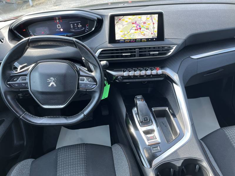 Voiture d’occasion PEUGEOT 3008 II 1.5 BLUE HDI 130 Active Business. EAT 8. 5p. avec GPS Europe Tactile et Radars AV + AR + et Alerte Franchissement de Lignes ainsi que CarPlay. Garantie 12 Mois.