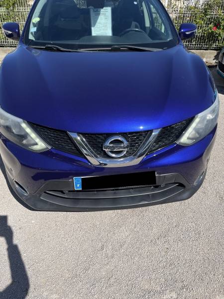 Voiture d’occasion NISSAN QASHQAI II 1.5 DCI 110 Connect Edition. BV6. 5p. avec Radars AV + AR et Toit panoramique + Rabat Electrique ainsi qye crochet d’Attelage AR. Garantie 12 Mois. 1ère Main.