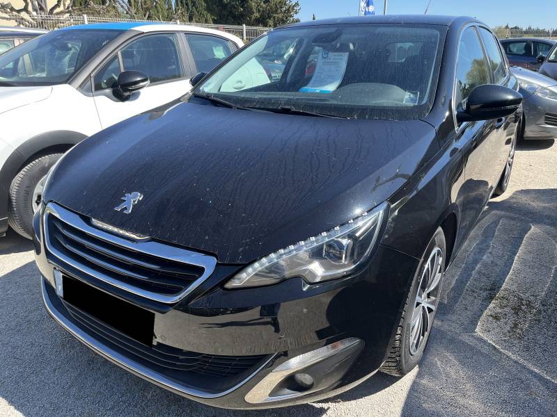 Voiture d’occasion PEUGEOT 308 II 1.6 BLUE HDI 120 Allure. BV6. 5p. avec GPS Europe Tactile et Régulateur + Limiteur de vitesse ainsi que Radar AV + AR. Garantie 12 Mois.