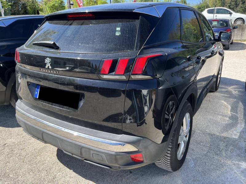 Voiture d’occasion PEUGEOT 3008 II 1.5 BLUE HDI 130 Active Business. BV6. 5p. avec CarPlay et Radars AV + AR ainsi que Régulateur + Limiteur de vitesse. Garantie 12 Mois.