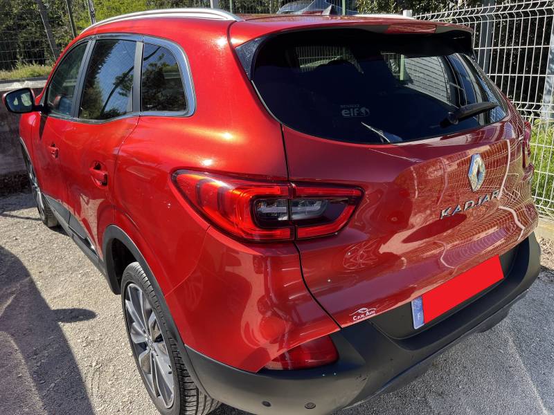 Voiture d’occasion RENAULT KADJAR 1.6 DCI 130 Zen. BV6. 5p. Avec radars AV et AR + Caméra et GPS Europe Tactile ainsi que Toit Panoramique. Garantie 12 Mois.