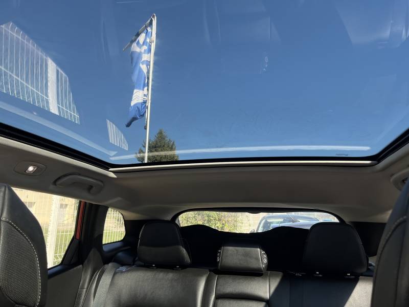  RENAULT KADJAR 1.6 DCI 130 Zen bénéficie d’une configuration recherchée avec une boîte manuelle 6 vitesses et un moteur diesel fiable. A ORANGE