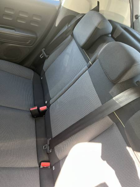 Voiture d’occasion CITROEN C3 III 1.6 Blue HDI 75 Live. 5p. avec Crochet d’Attelage AR, et Régulateur et Limiteur de vitesse ainsi que Roue de Secours. Garantie 12 Mois.