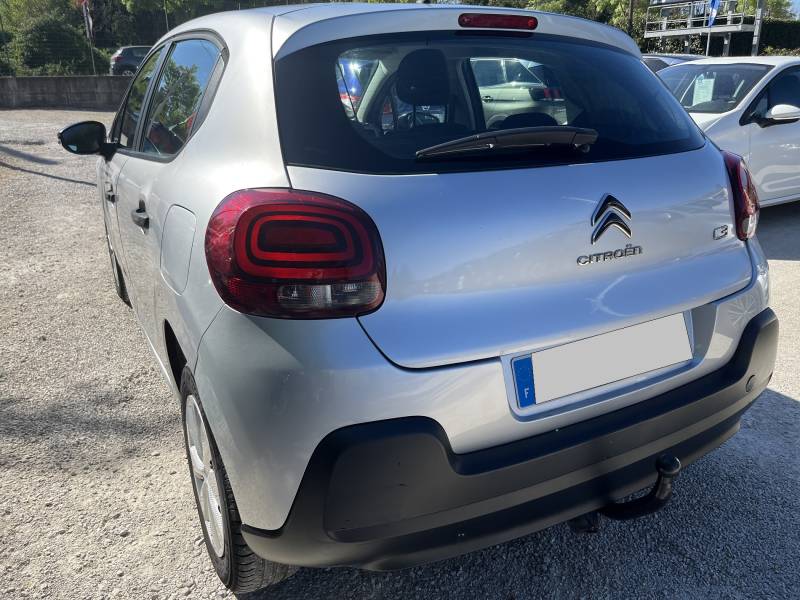 Voiture d’occasion CITROEN C3 III 1.6 Blue HDI 75 Live. 5p. avec Crochet d’Attelage AR, et Régulateur et Limiteur de vitesse ainsi que Roue de Secours. Garantie 12 Mois.