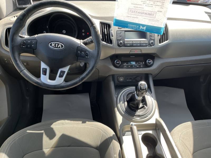 Véhicule d’Occasion KIA Sportage III 1.7 CRDI 115 Active. 2 WD. 5p. avec GPS Europe et Caméra AV + AR et Radars de Recul. Garantie 12 Mois.