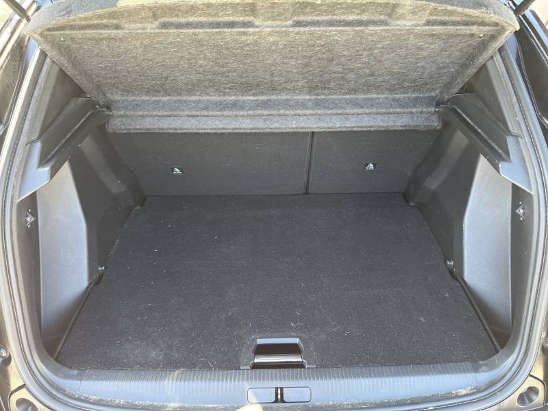 Son moteur diesel économique et sa boîte manuelle 6 vitesses assurent une conduite agréable et maîtrisée. A CARPENTRAS